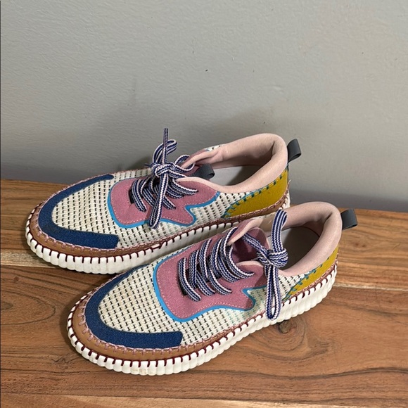 Cozzy Girl Coachel Colorful Sneakers - Picture 5 of 8